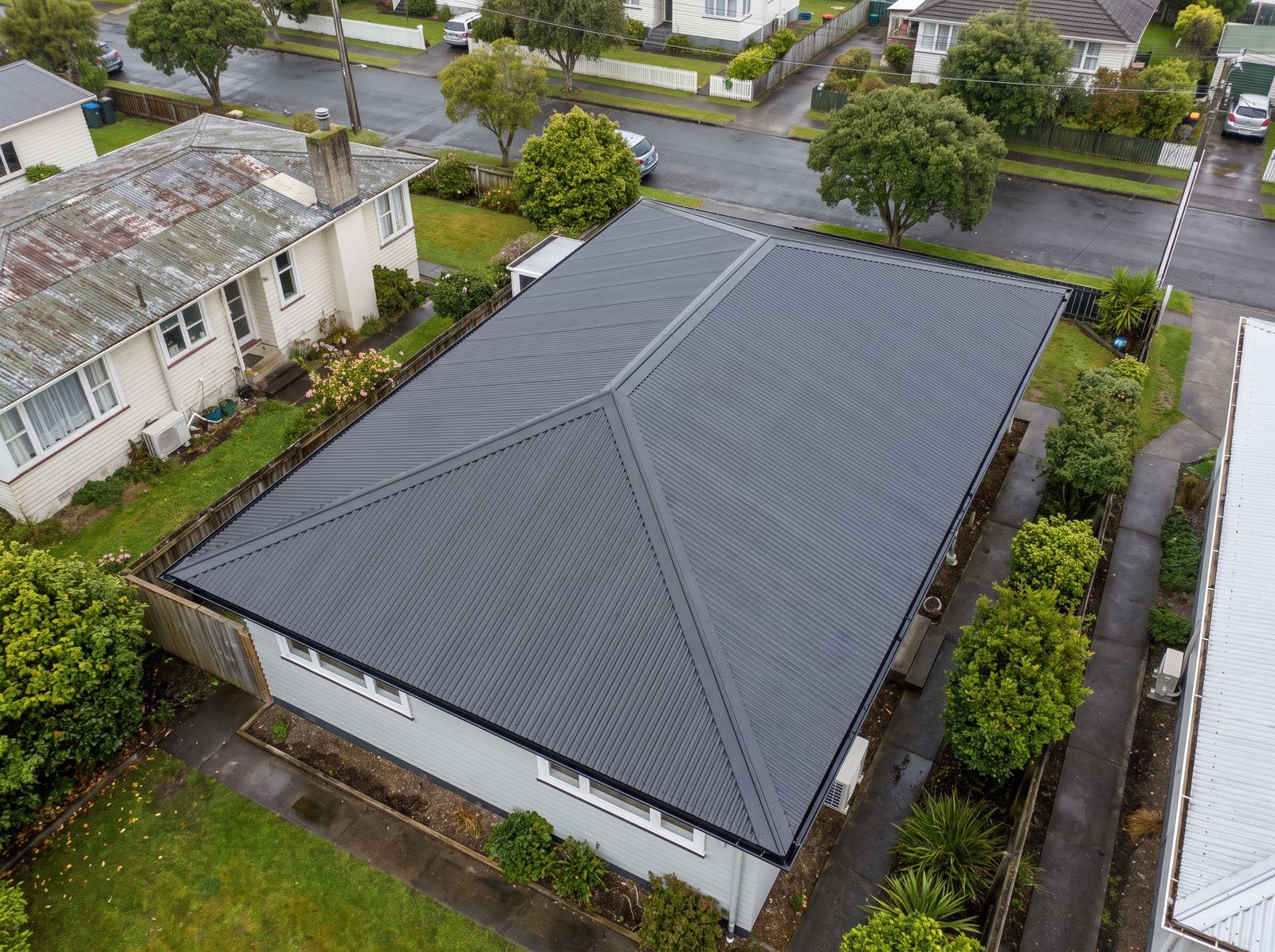 New charcoal COLORSTEEL roof on a Christchurch home